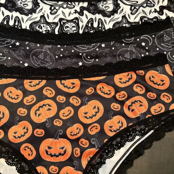 Morvia 3pk lace trim goth Emo panties 4XL or 3XL plus size skull/Bones Lingerie - Picture 1 of 6